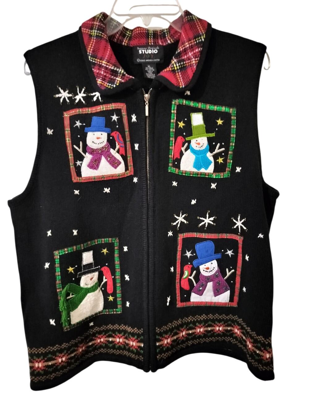 6035) Vintage 90s Designers Originals Black Knitted Zip Up Christmas Vest XL